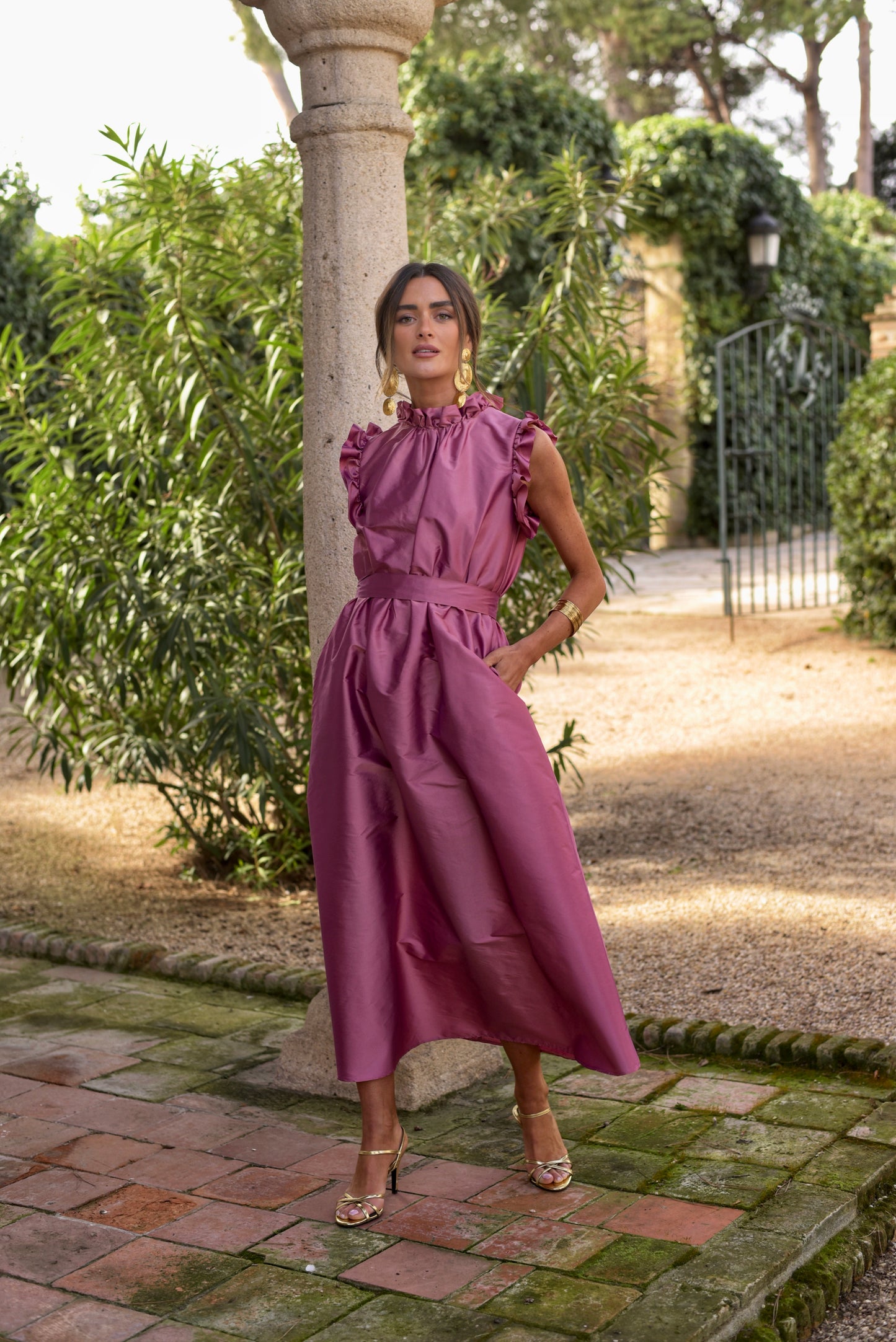 Lady Petunia makeup dress