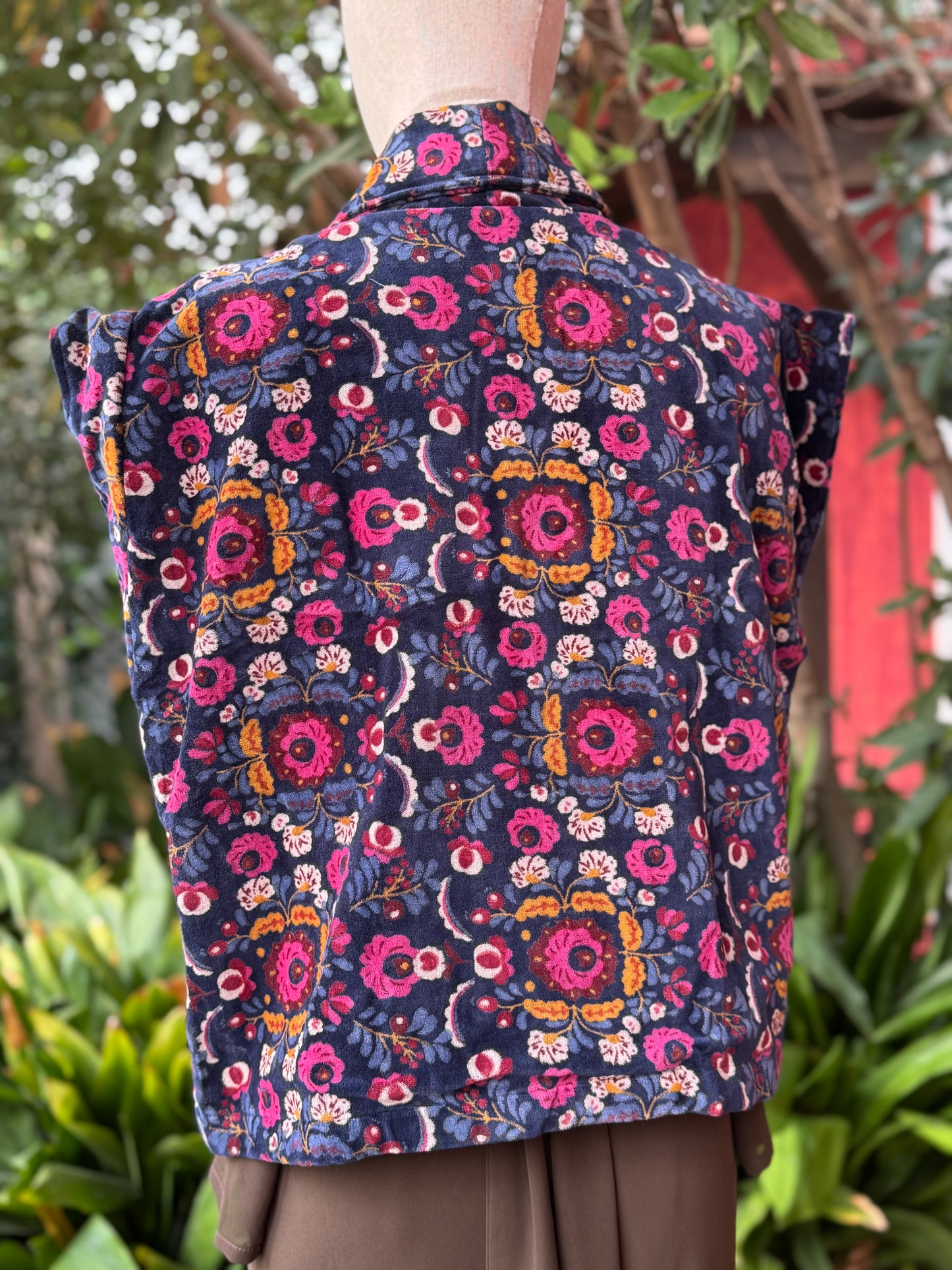 Chaleco de terciopelo azul