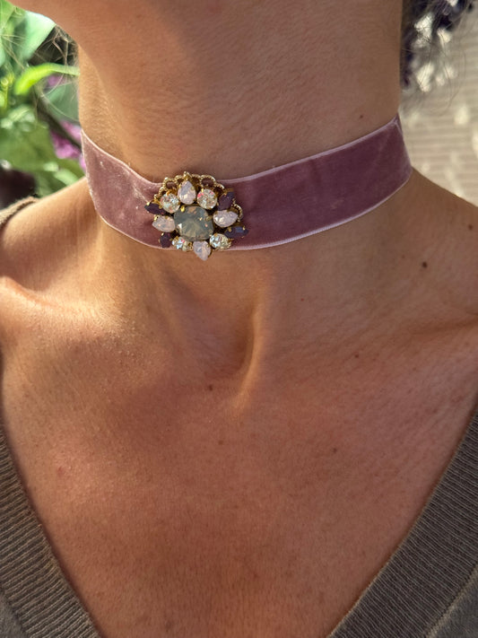 Choker terciopelo rosa