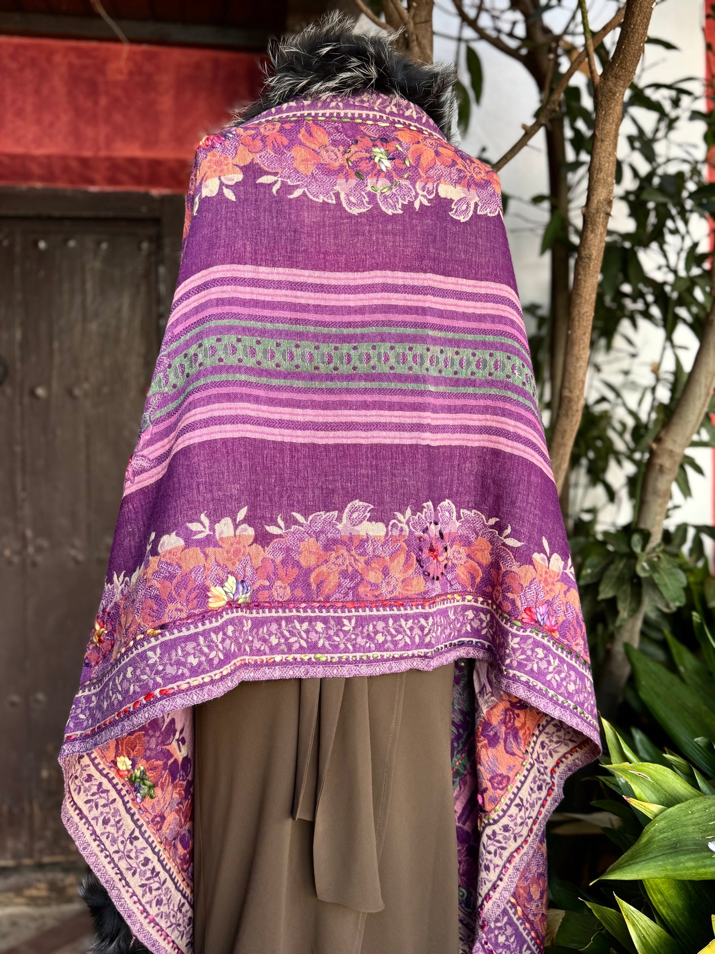 Embroidered wool pashmina cape