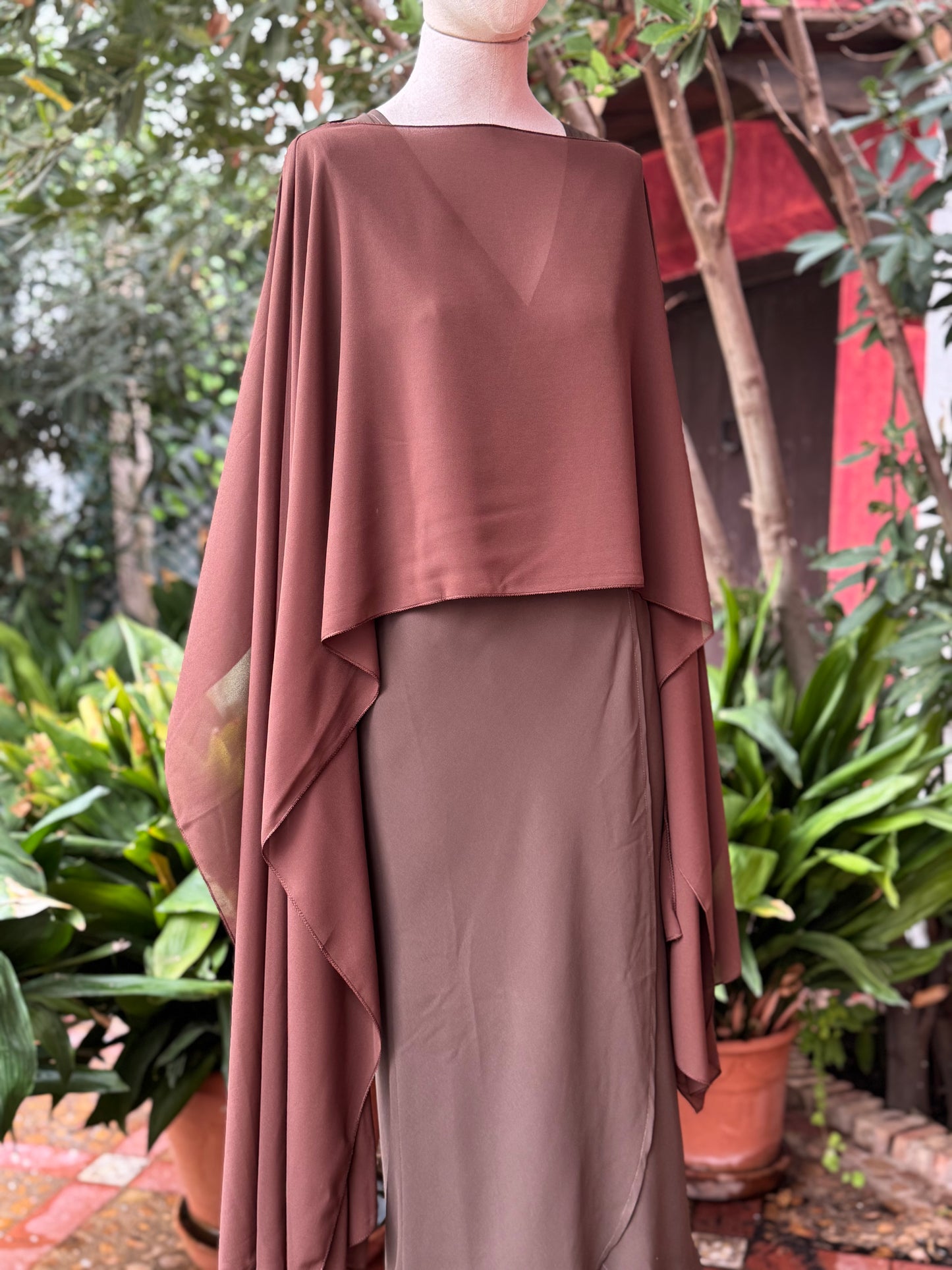 Capa de gasa marrón