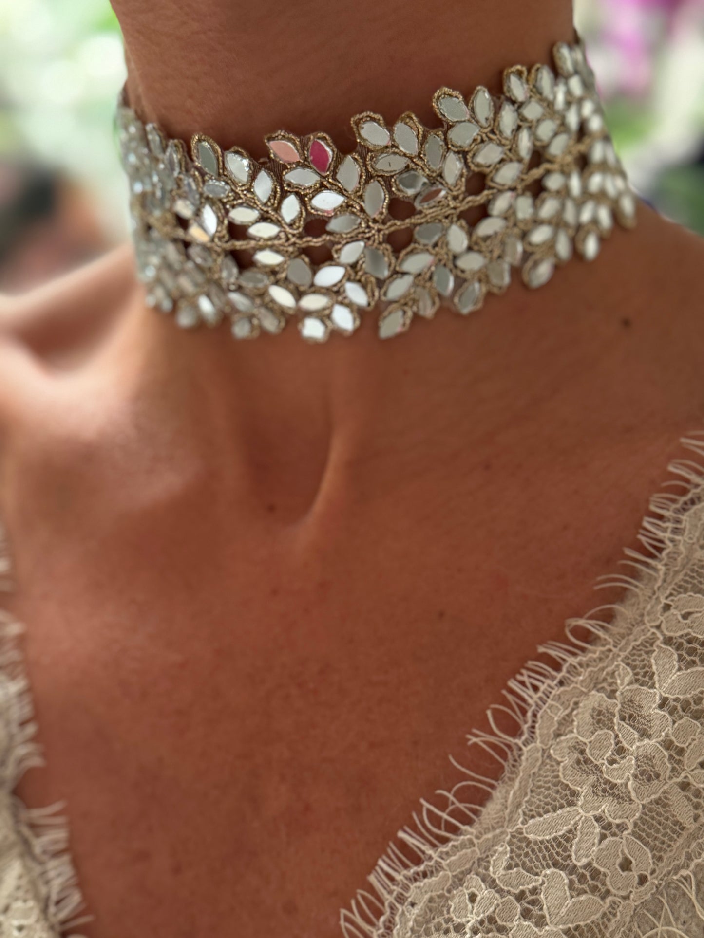 Choker espejitos hojas