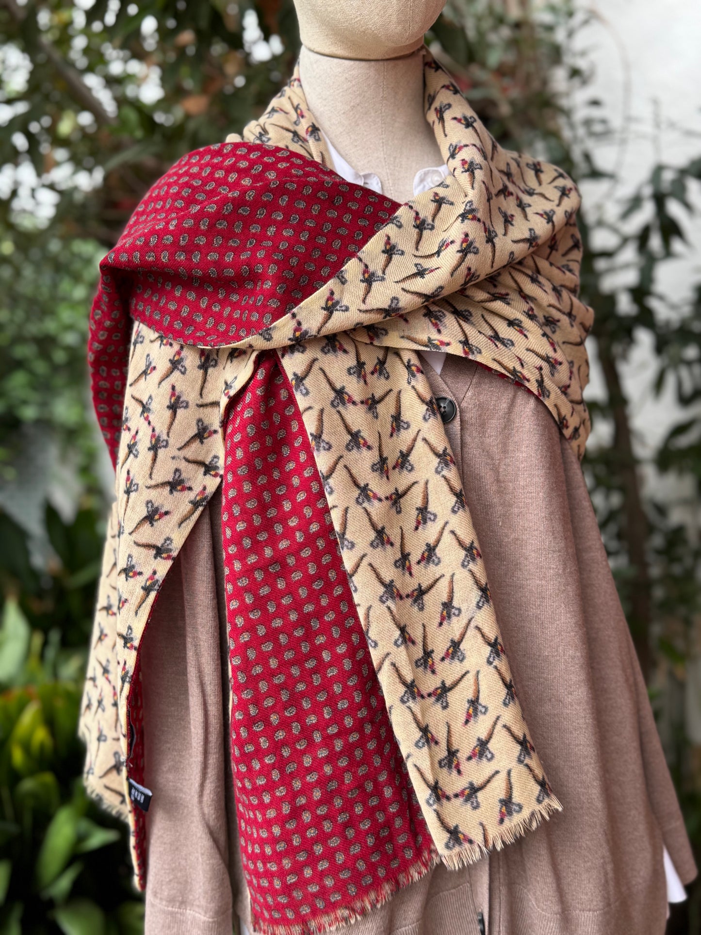 Pañuelo largo reversible de lana