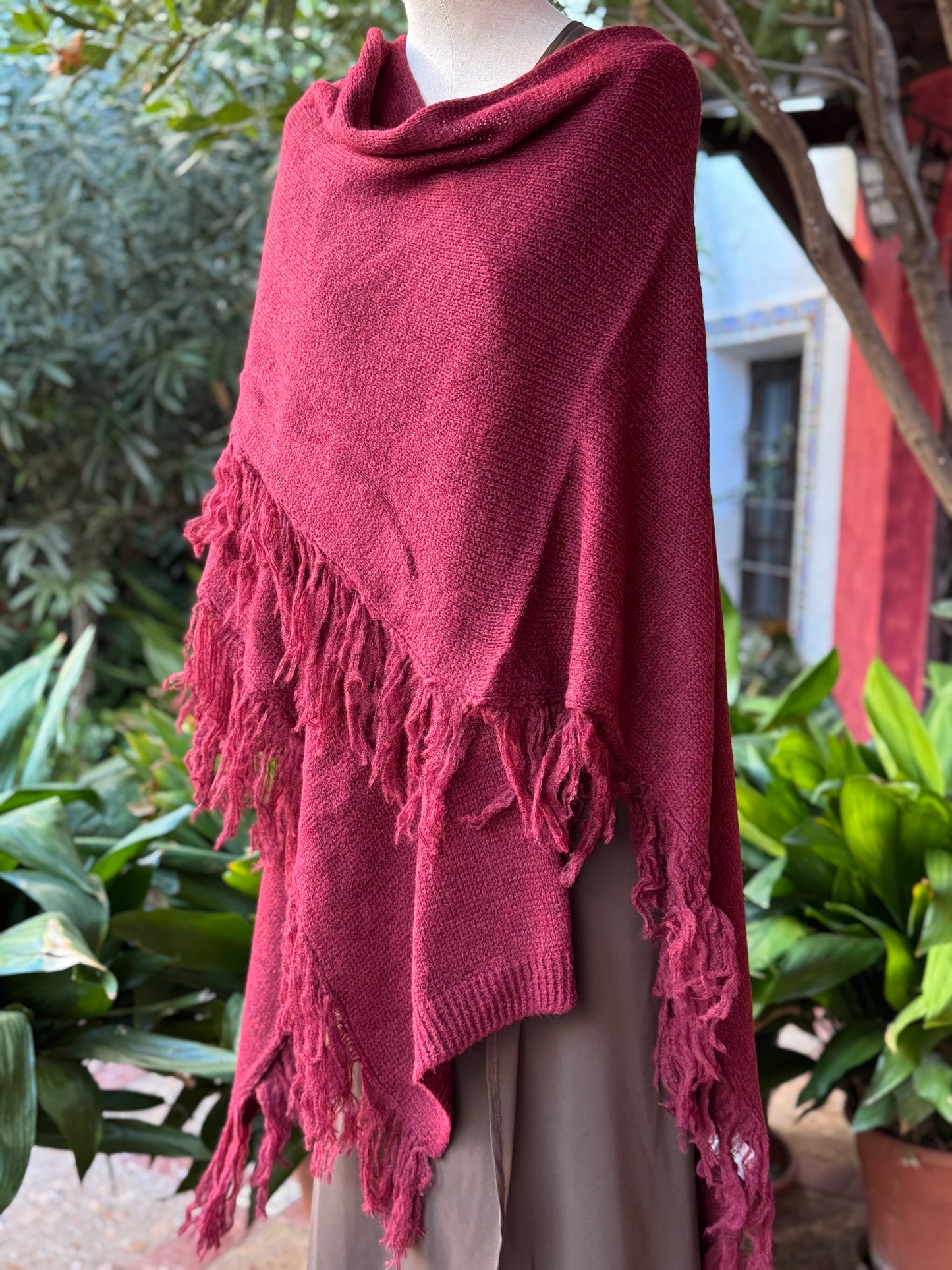 Poncho Burdeos