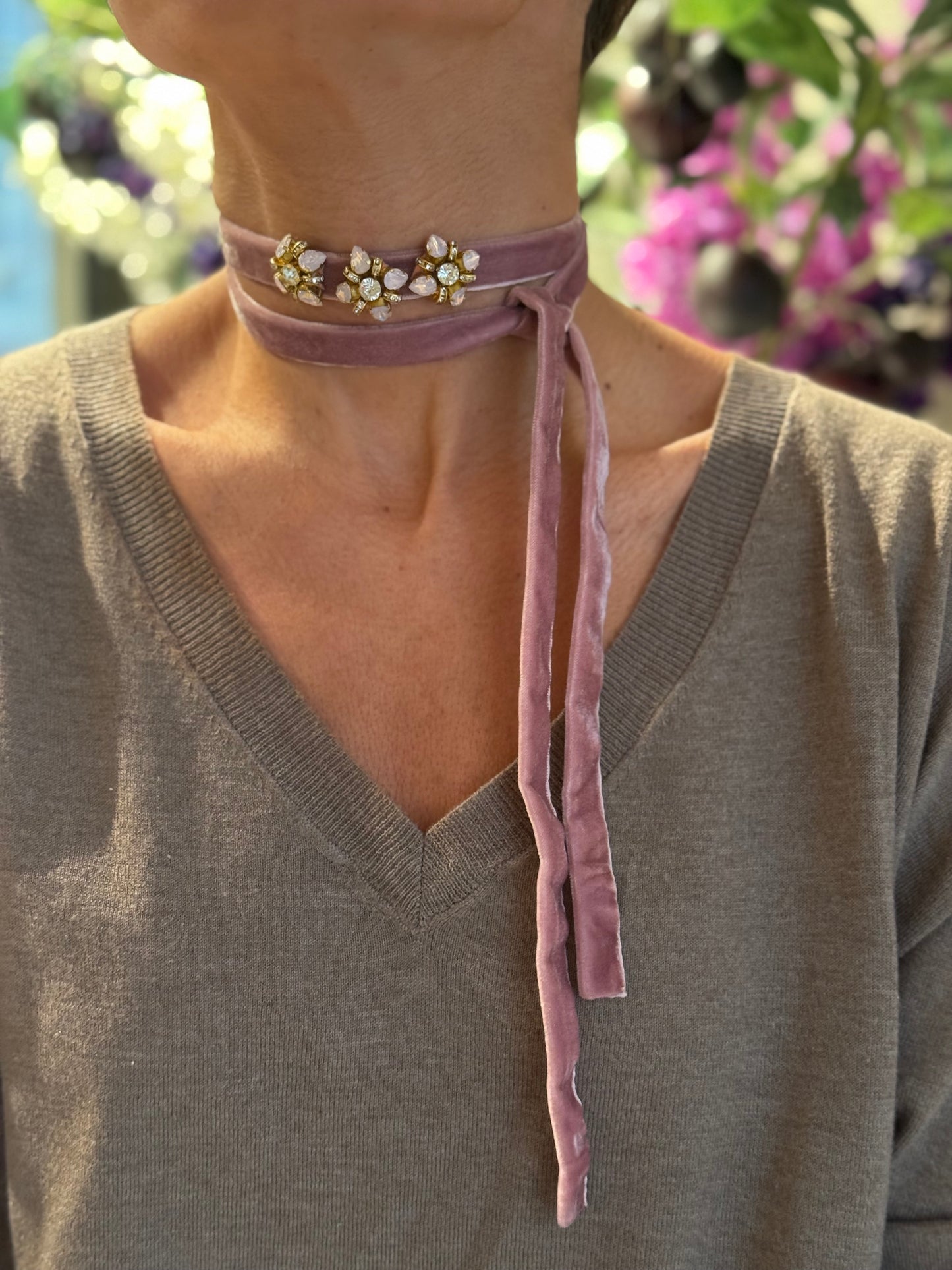 Collar de terciopelo rosa