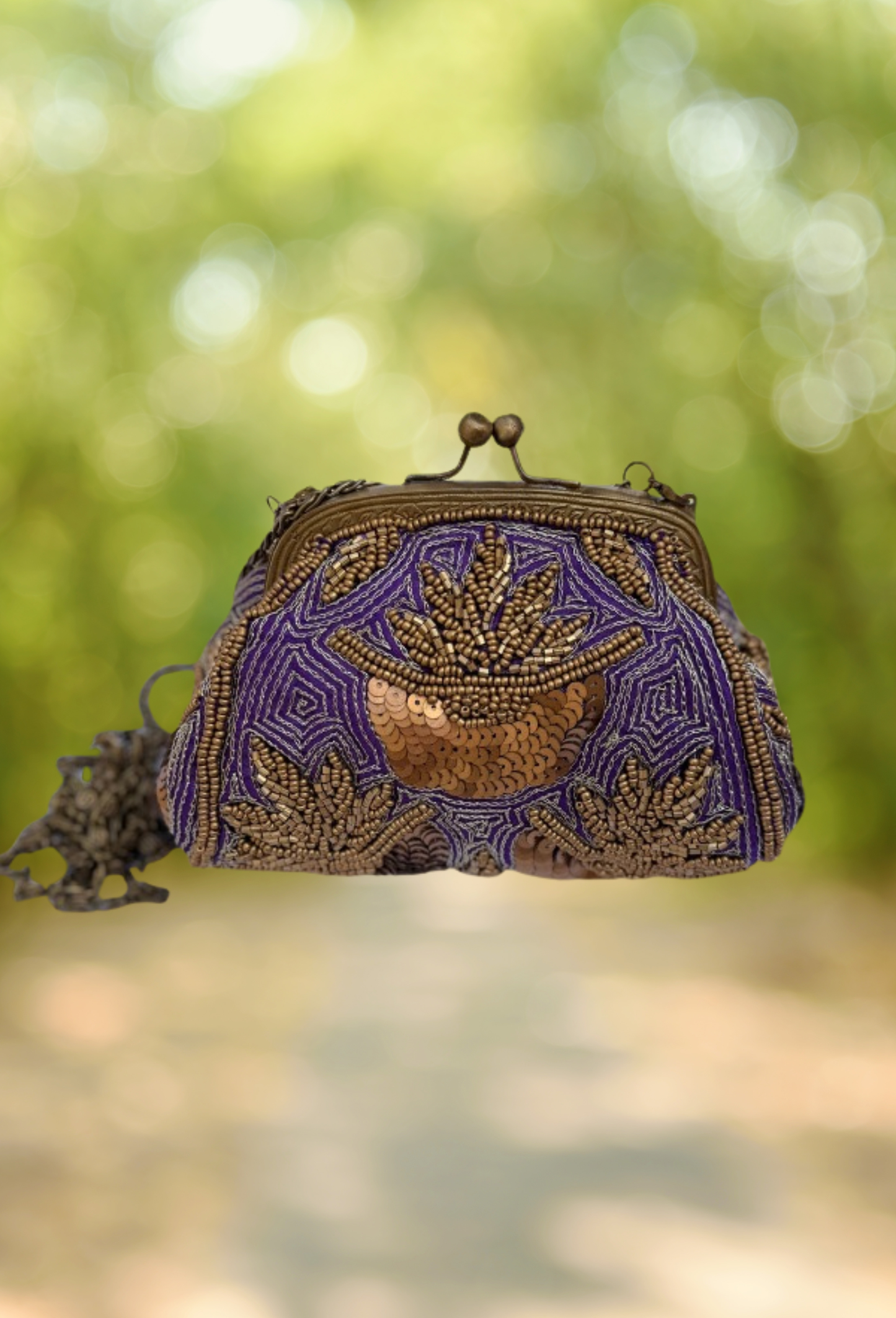 Clutch bordado morado