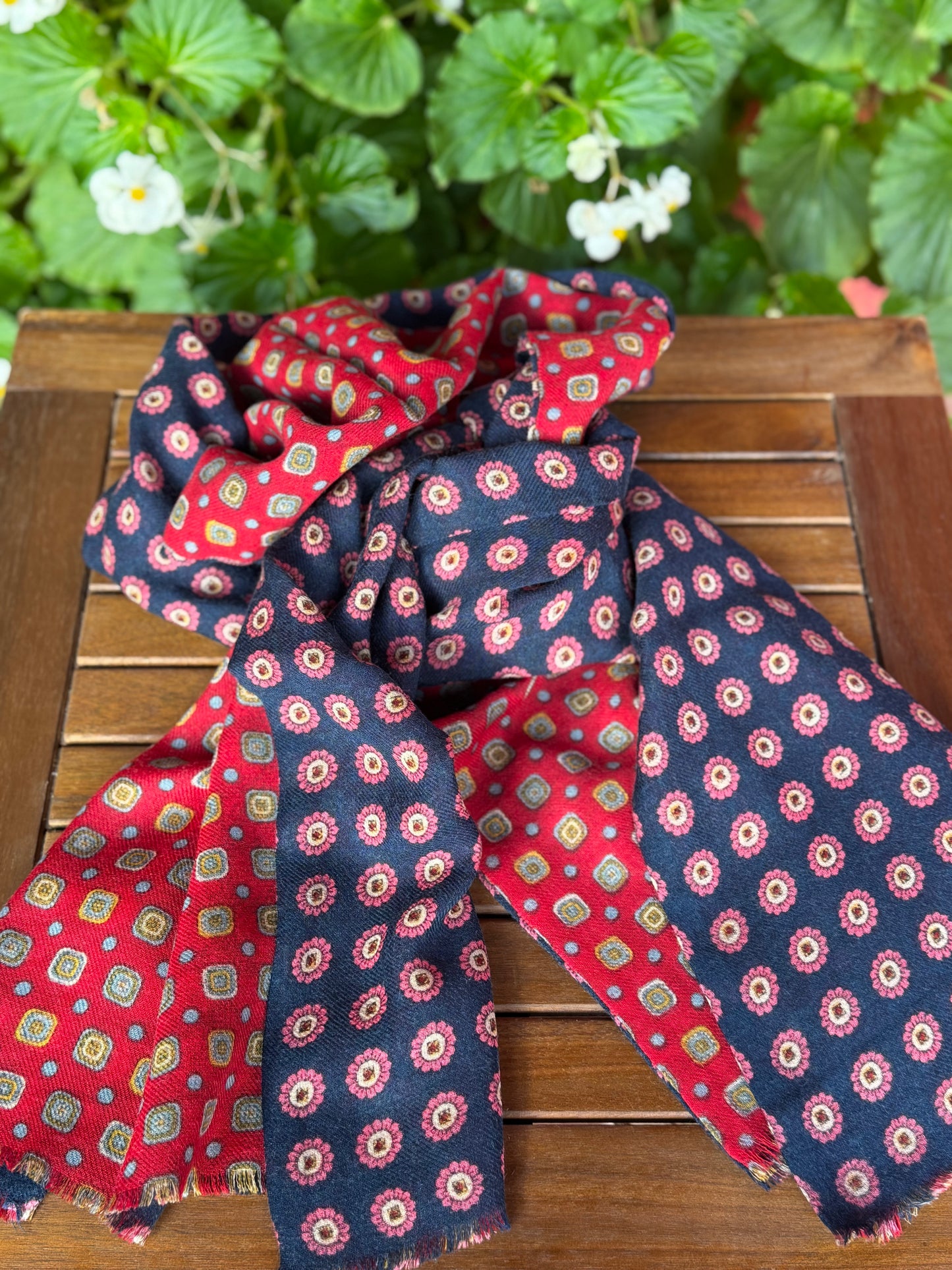 Pañuelo largo reversible de lana