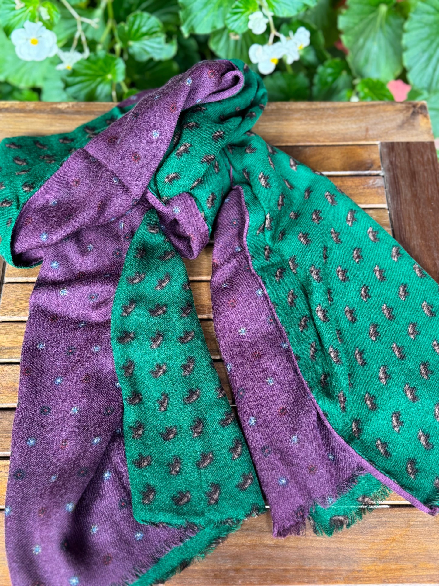 Pañuelo largo reversible de lana