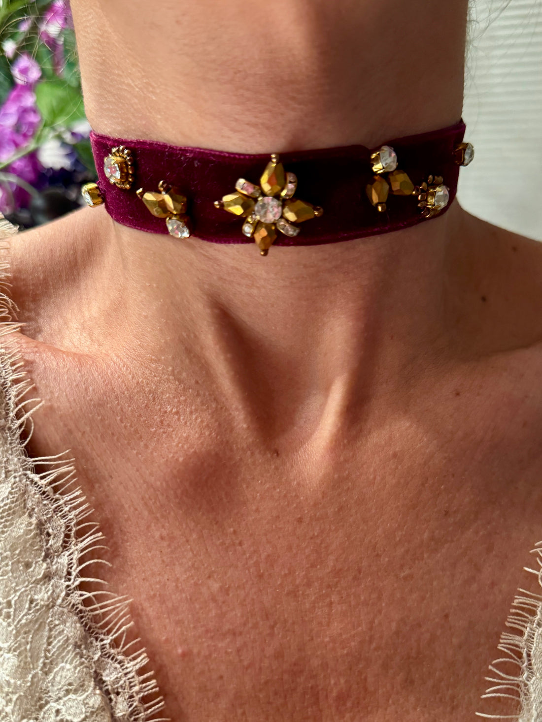 Choker terciopelo burdeos