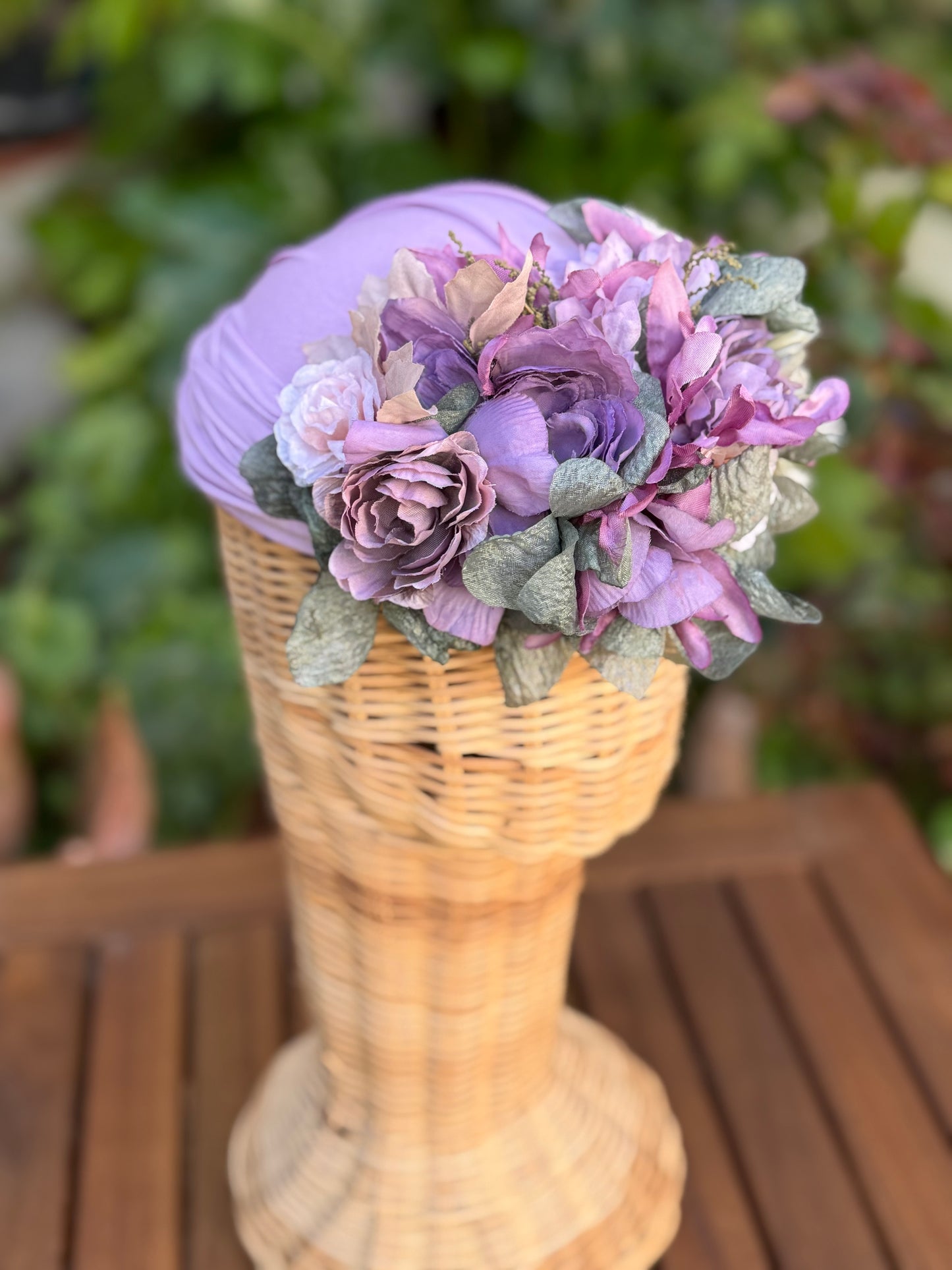 Tocado flores lila