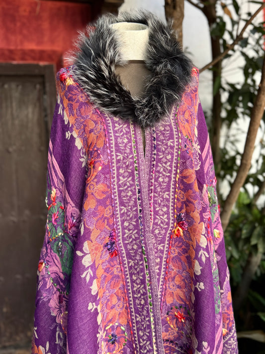 Embroidered wool pashmina cape
