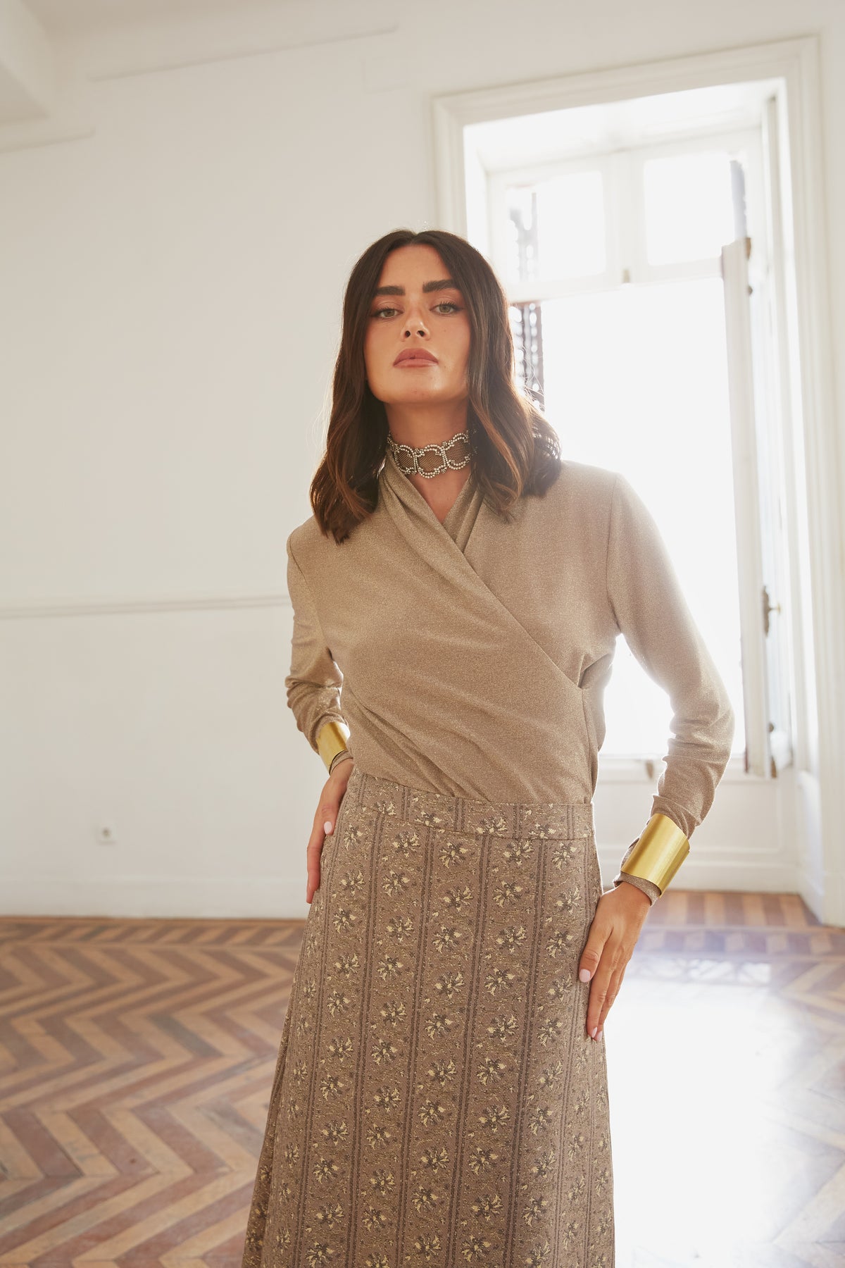 Conjunto Hechizo marrón/dorado