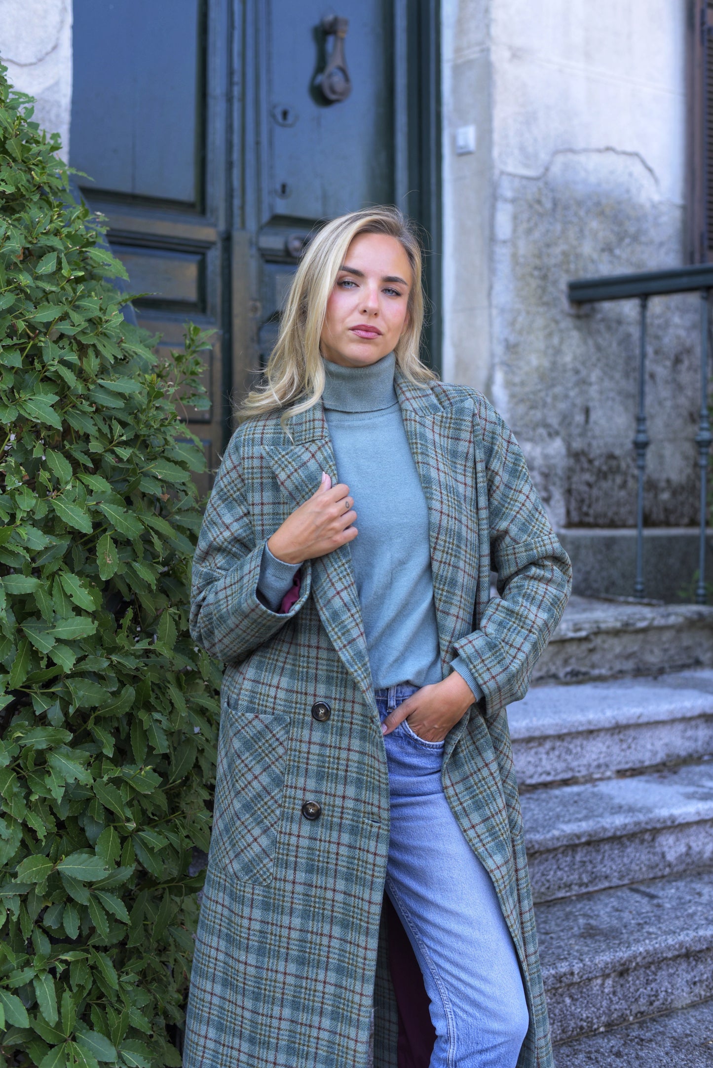 Water plaid coat