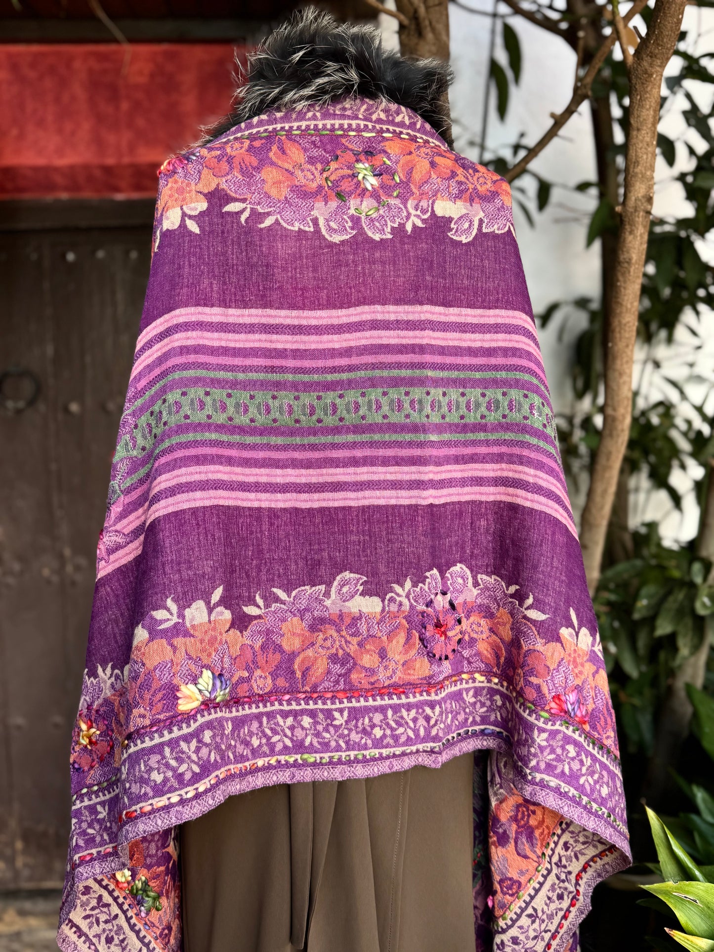 Embroidered wool pashmina cape