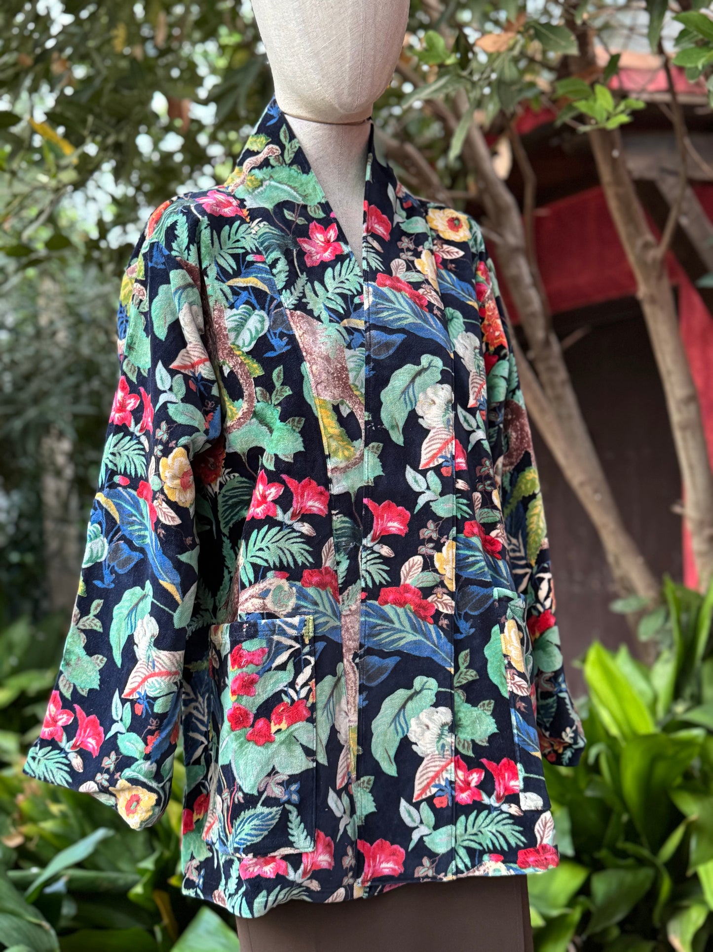 Chaqueta de terciopelo frutas