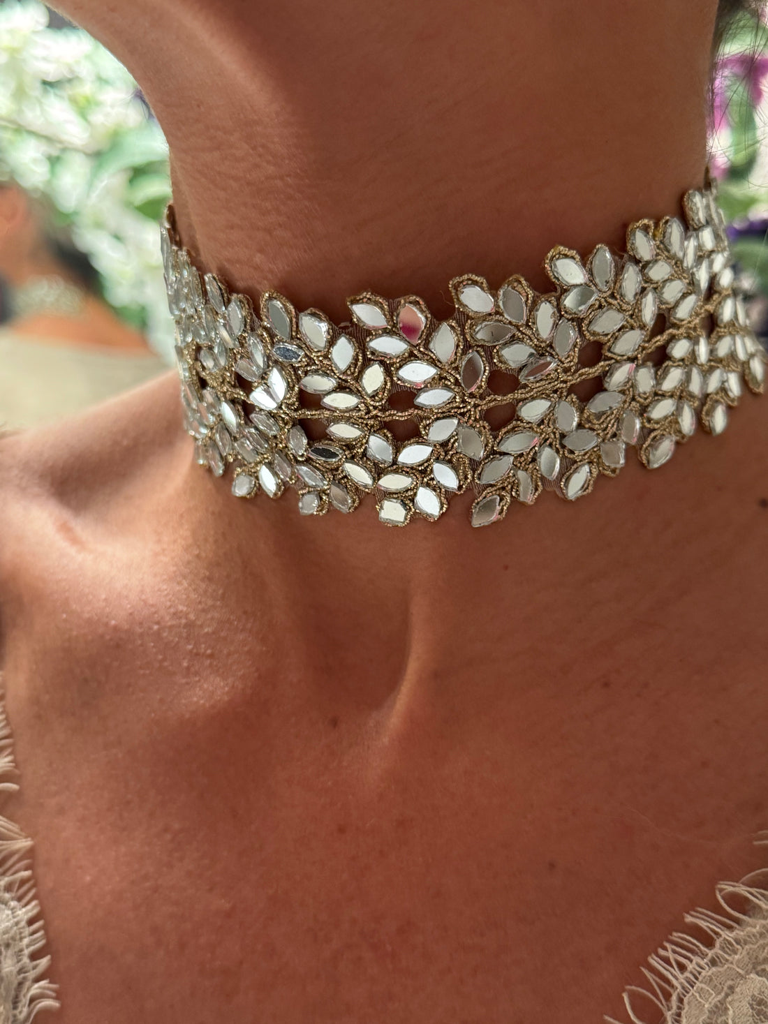 Choker espejitos hojas