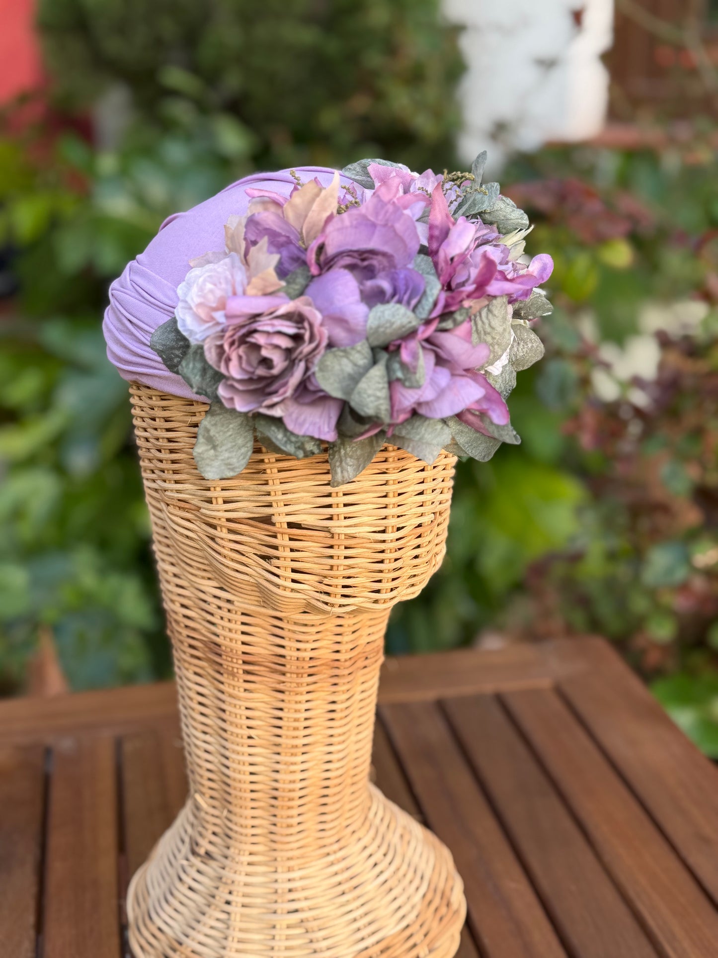 Tocado flores lila