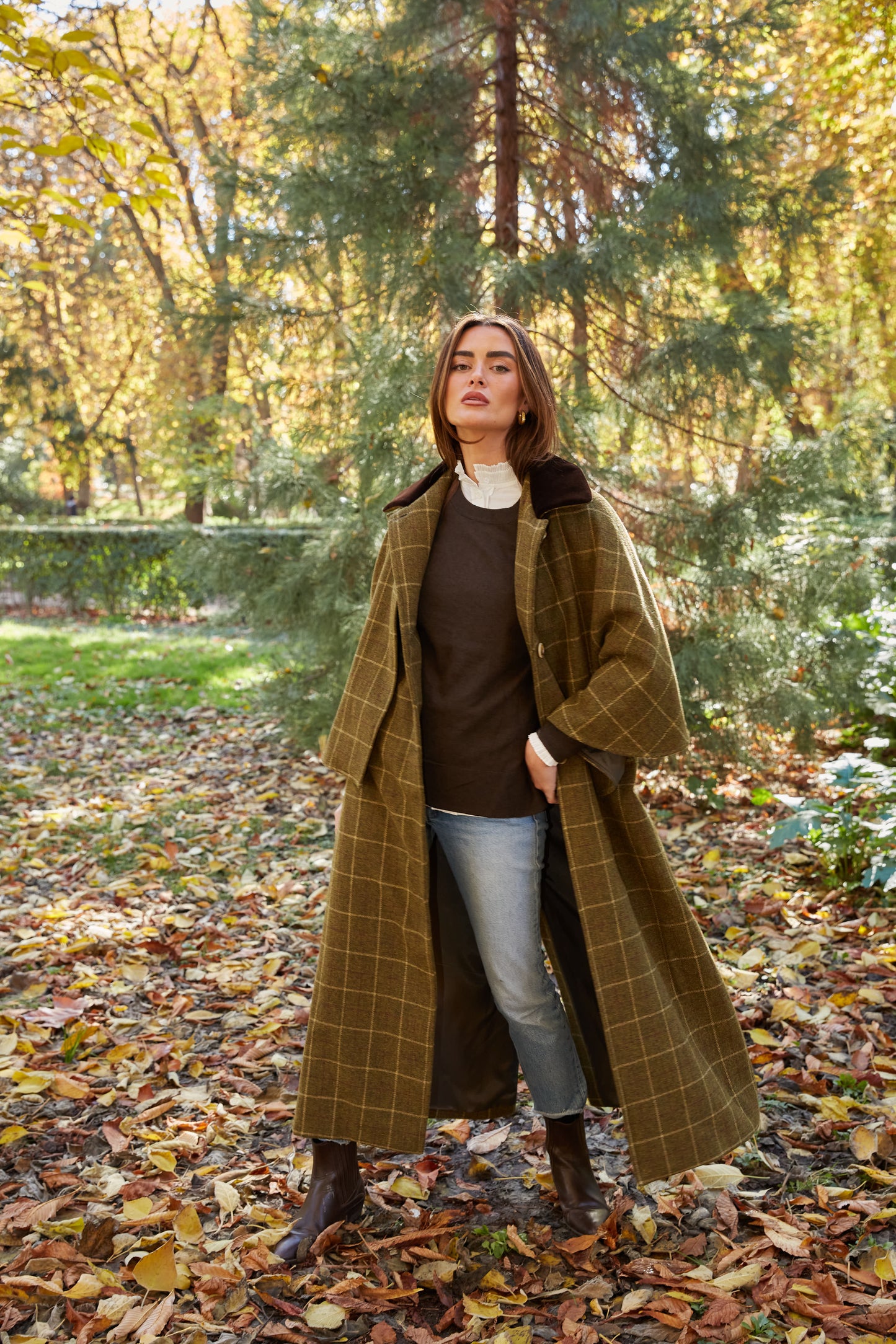 Abrigo capa cuadros oliva