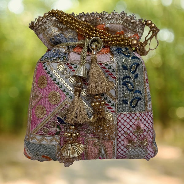 Bolso- Saquito bordado