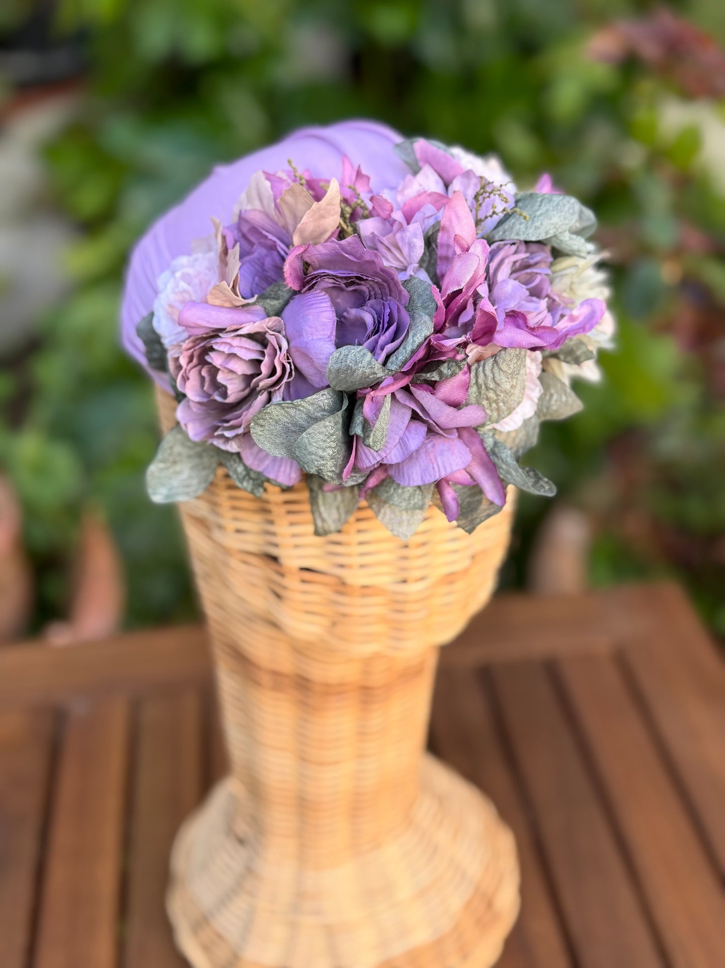 Tocado flores lila