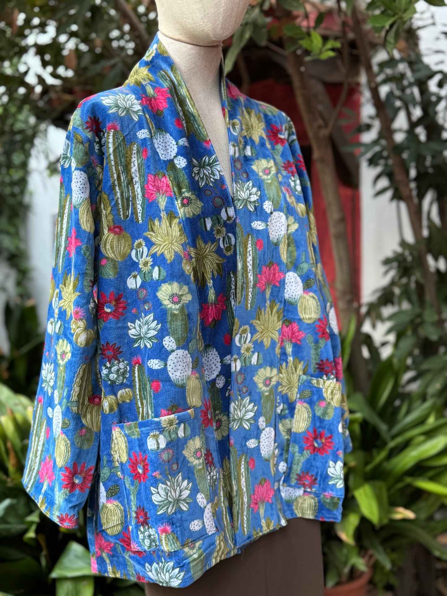 Chaqueta de terciopelo azul