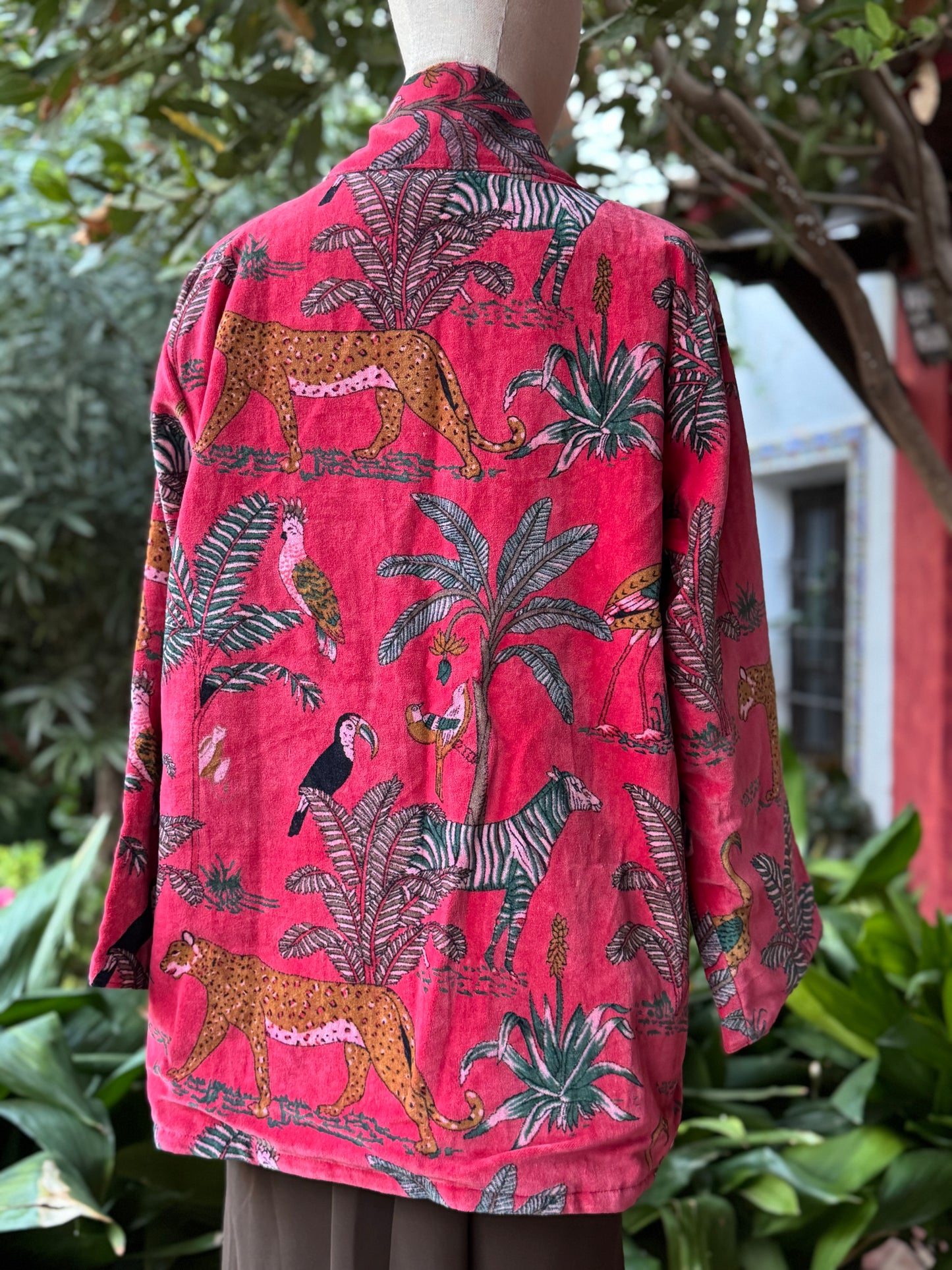 Chaqueta de terciopelo fucsia