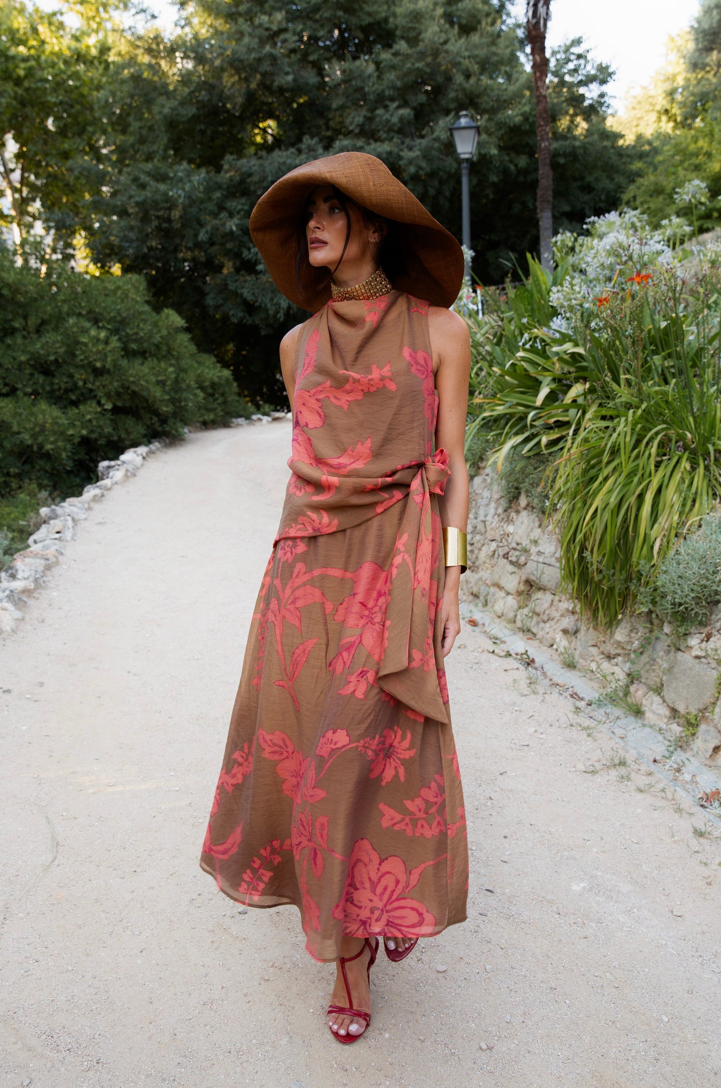 Hedgehog dress with flowers