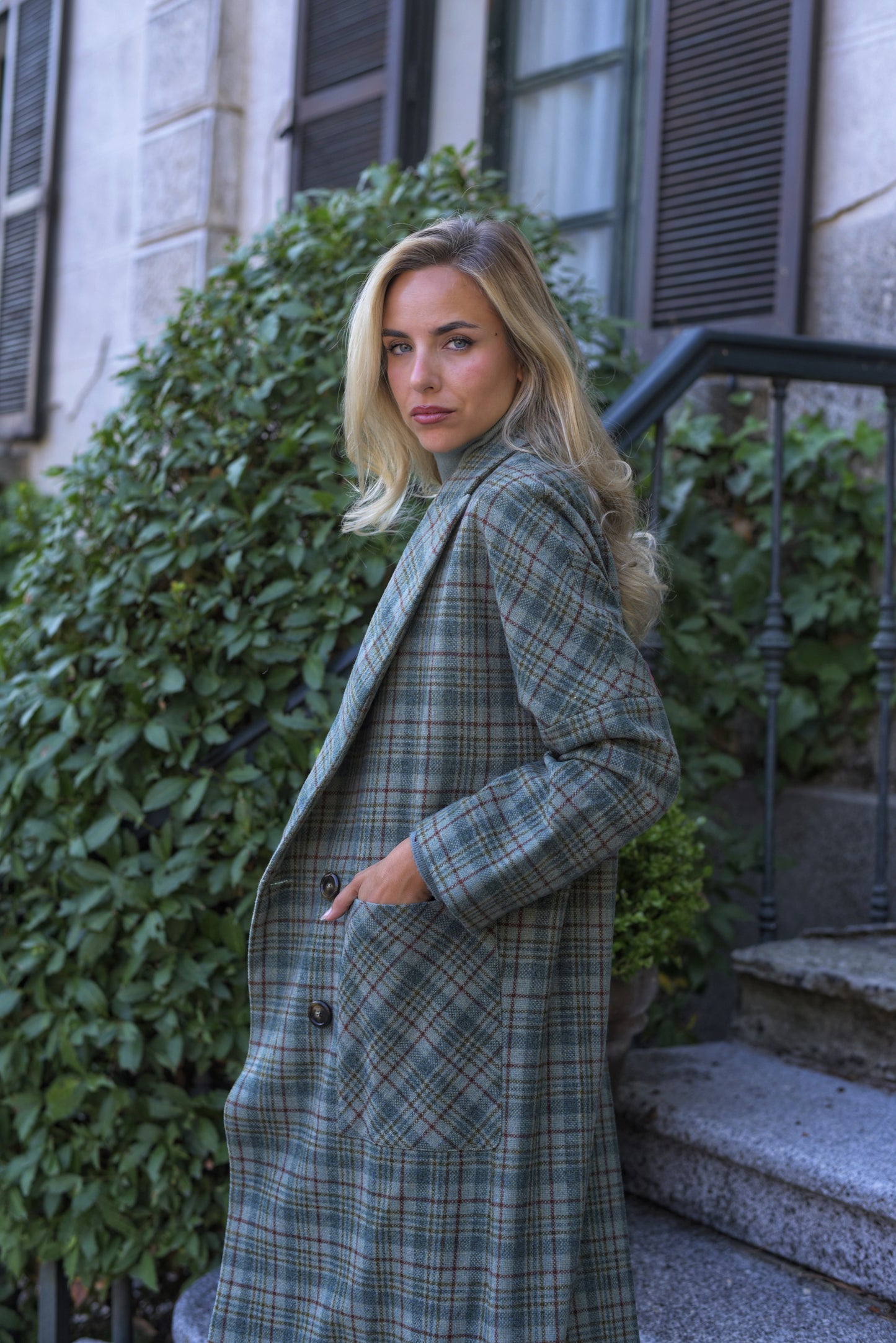 Water plaid coat