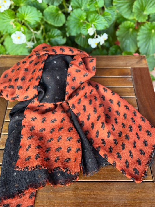 Pañuelo largo reversible de lana