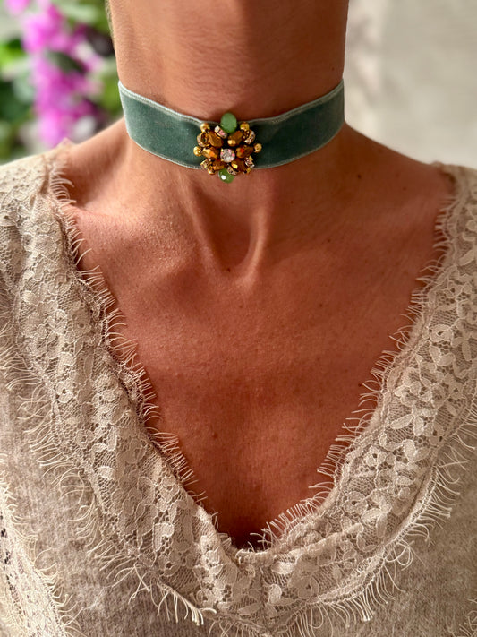 Choker terciopelo verde agua