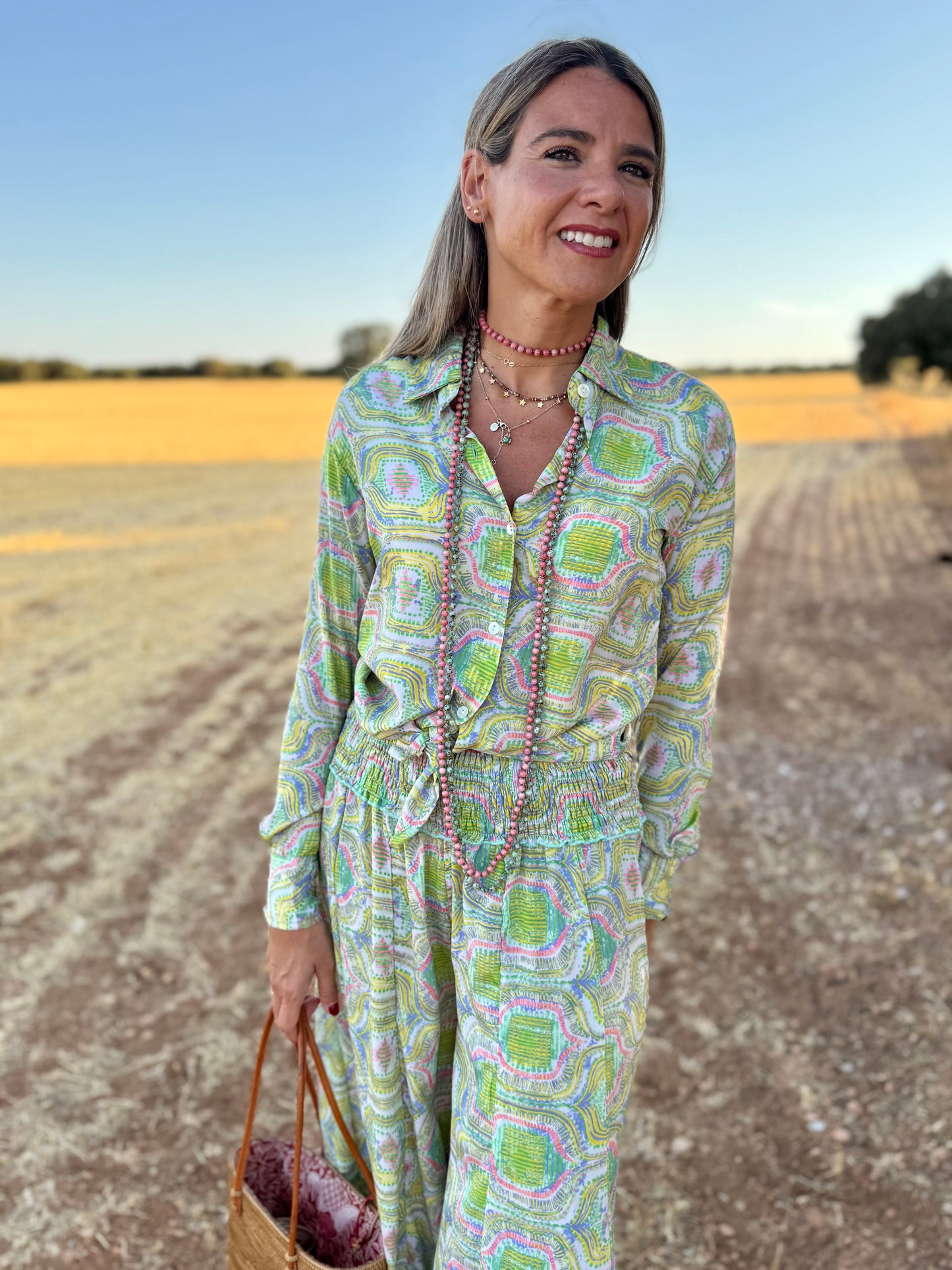 Conjunto pantalón geométrico lima y rosa