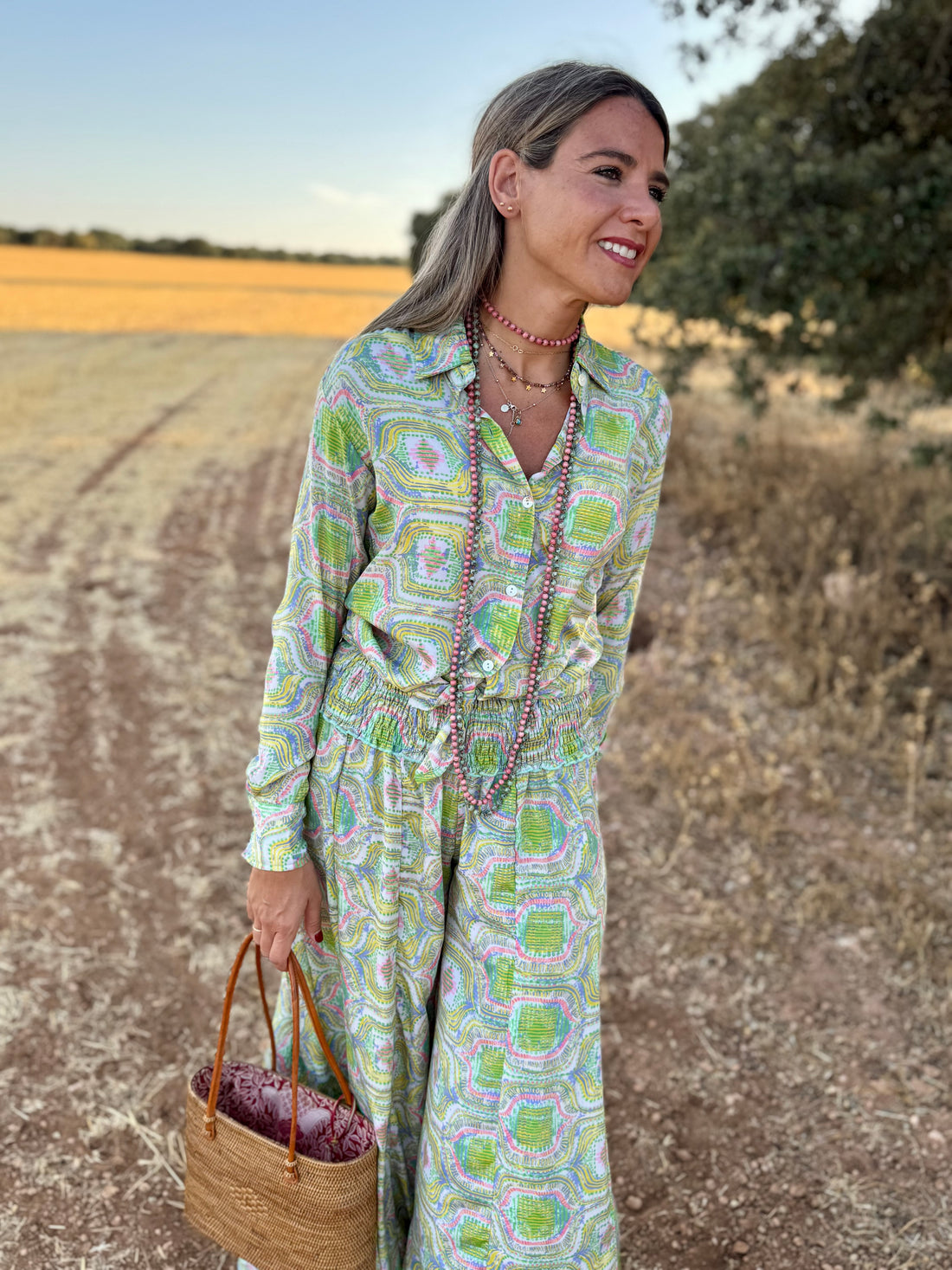 Conjunto pantalón geométrico lima y rosa