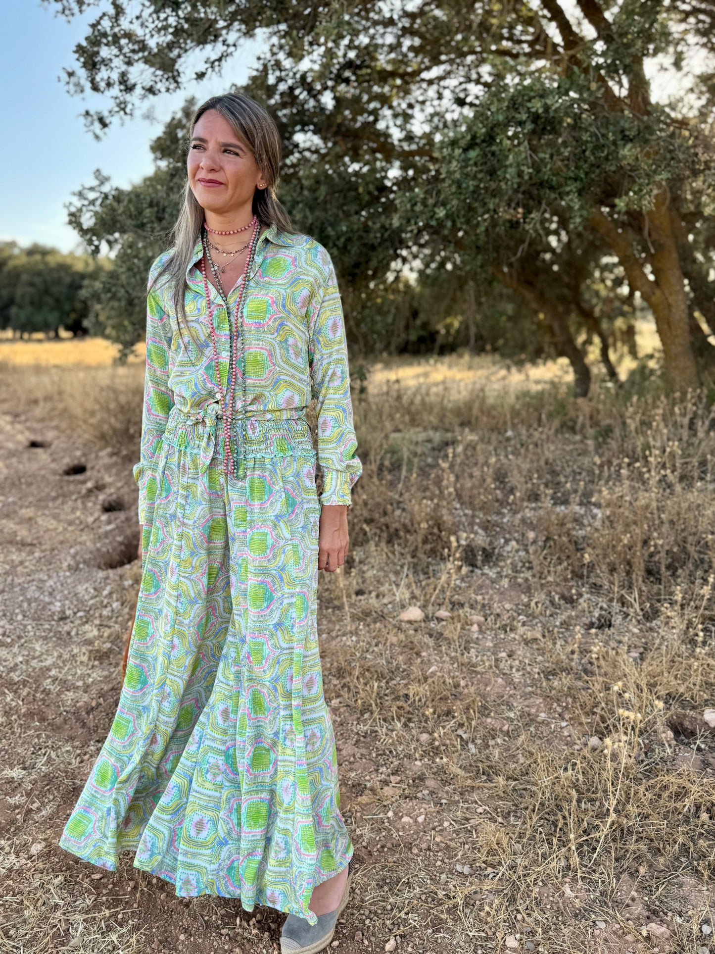 Conjunto pantalón geométrico lima y rosa