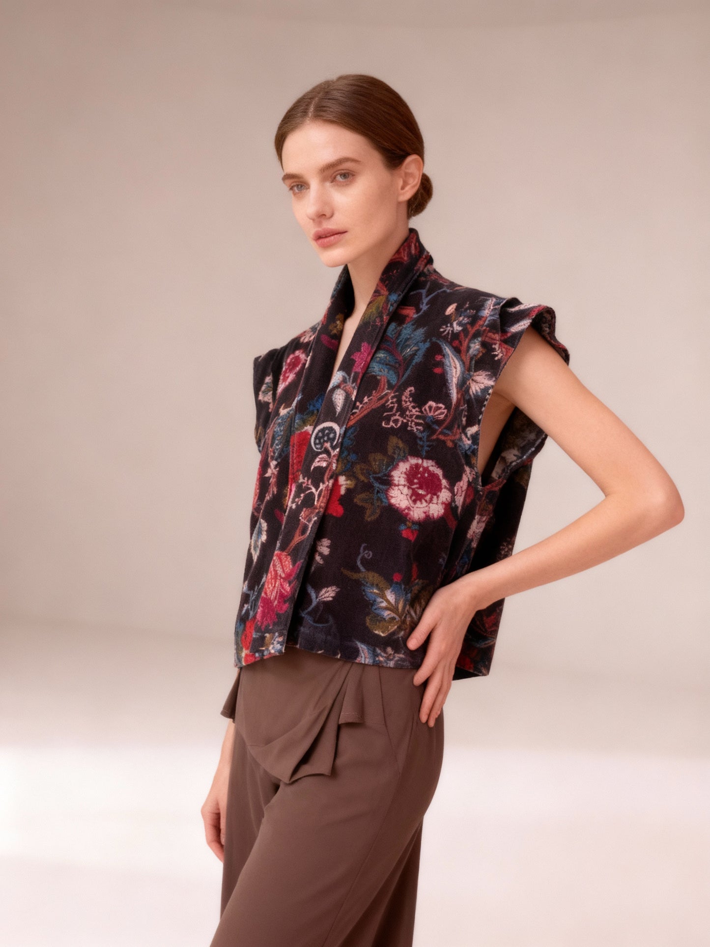 Chaleco de terciopelo flores