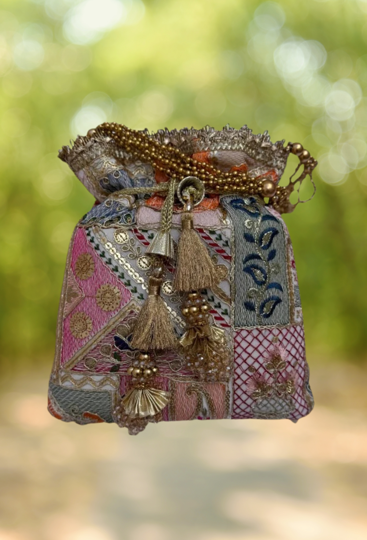 Bolso- Saquito bordado