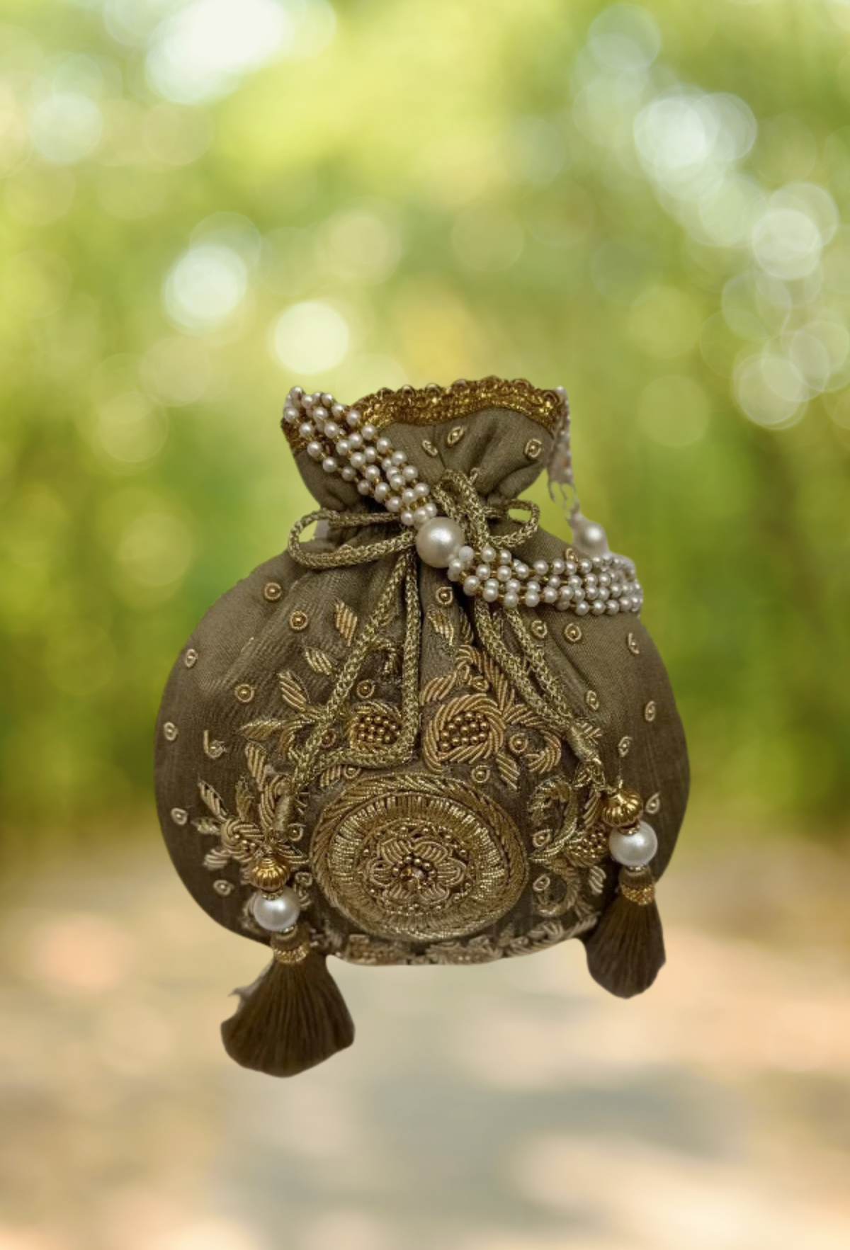 Bolso- Saquito tono oliva