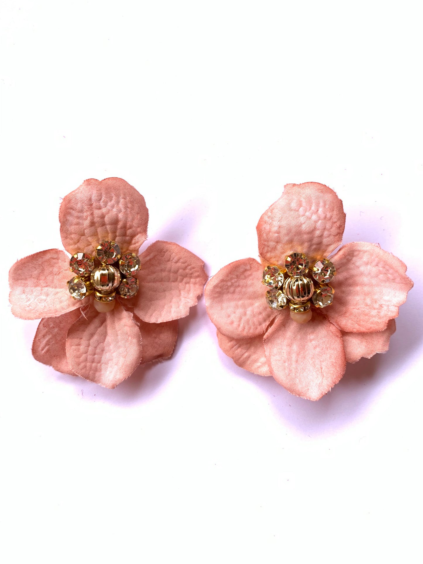 Nude Flower Earring