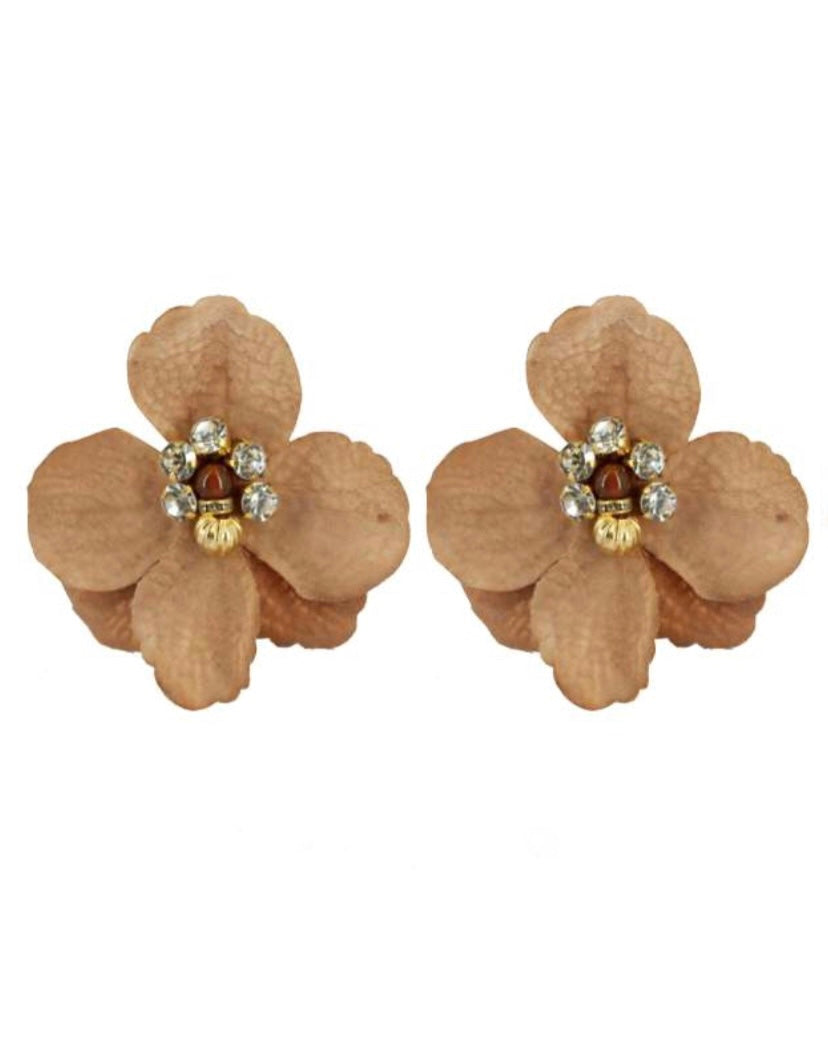 Beige Flower Earring